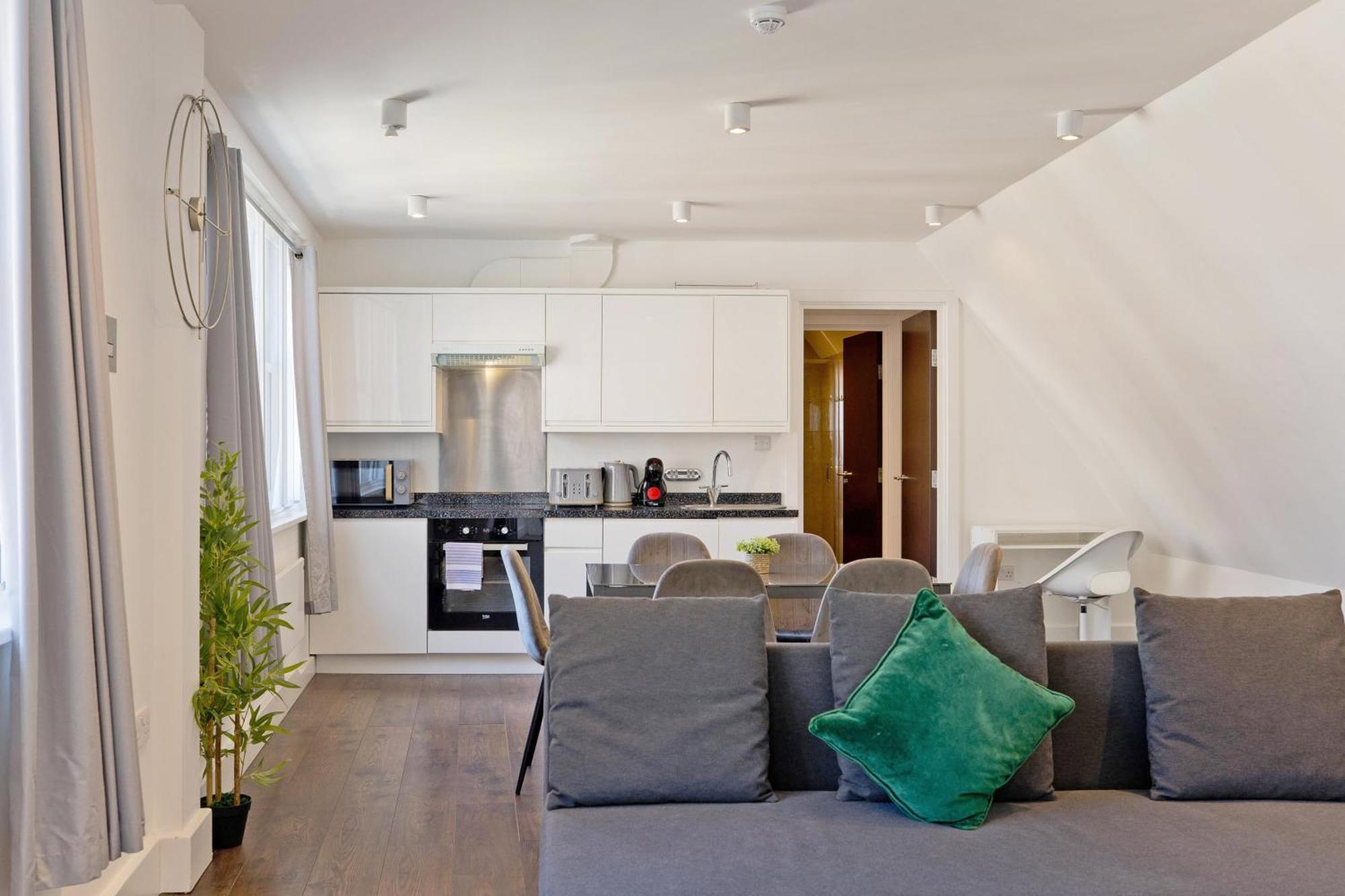 Imperial Middlesex Street Apartments Лондон Екстериор снимка