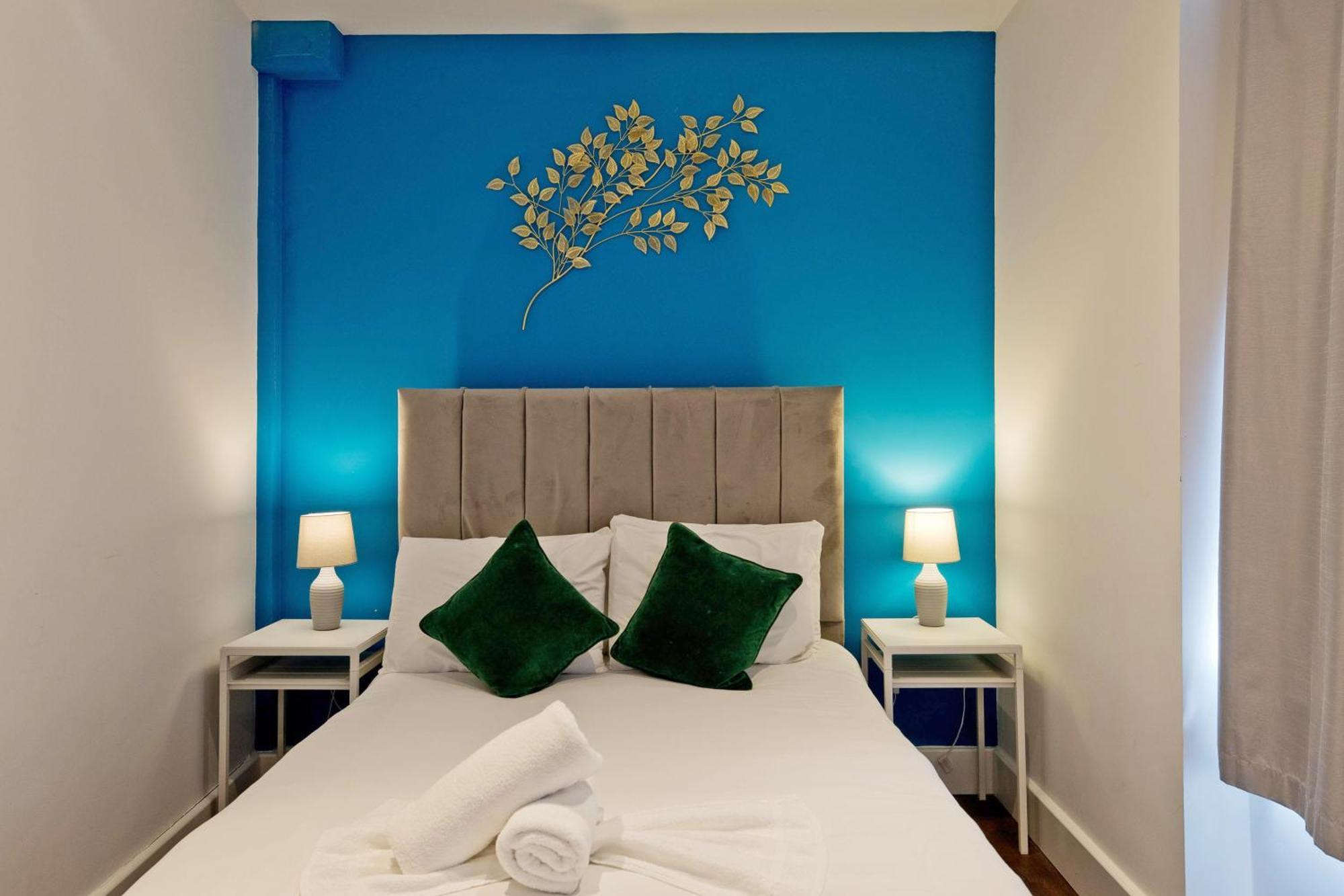 Imperial Middlesex Street Apartments Лондон Екстериор снимка