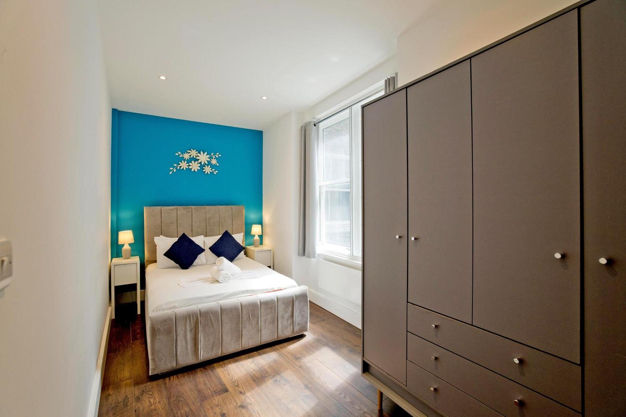 Imperial Middlesex Street Apartments Лондон Екстериор снимка
