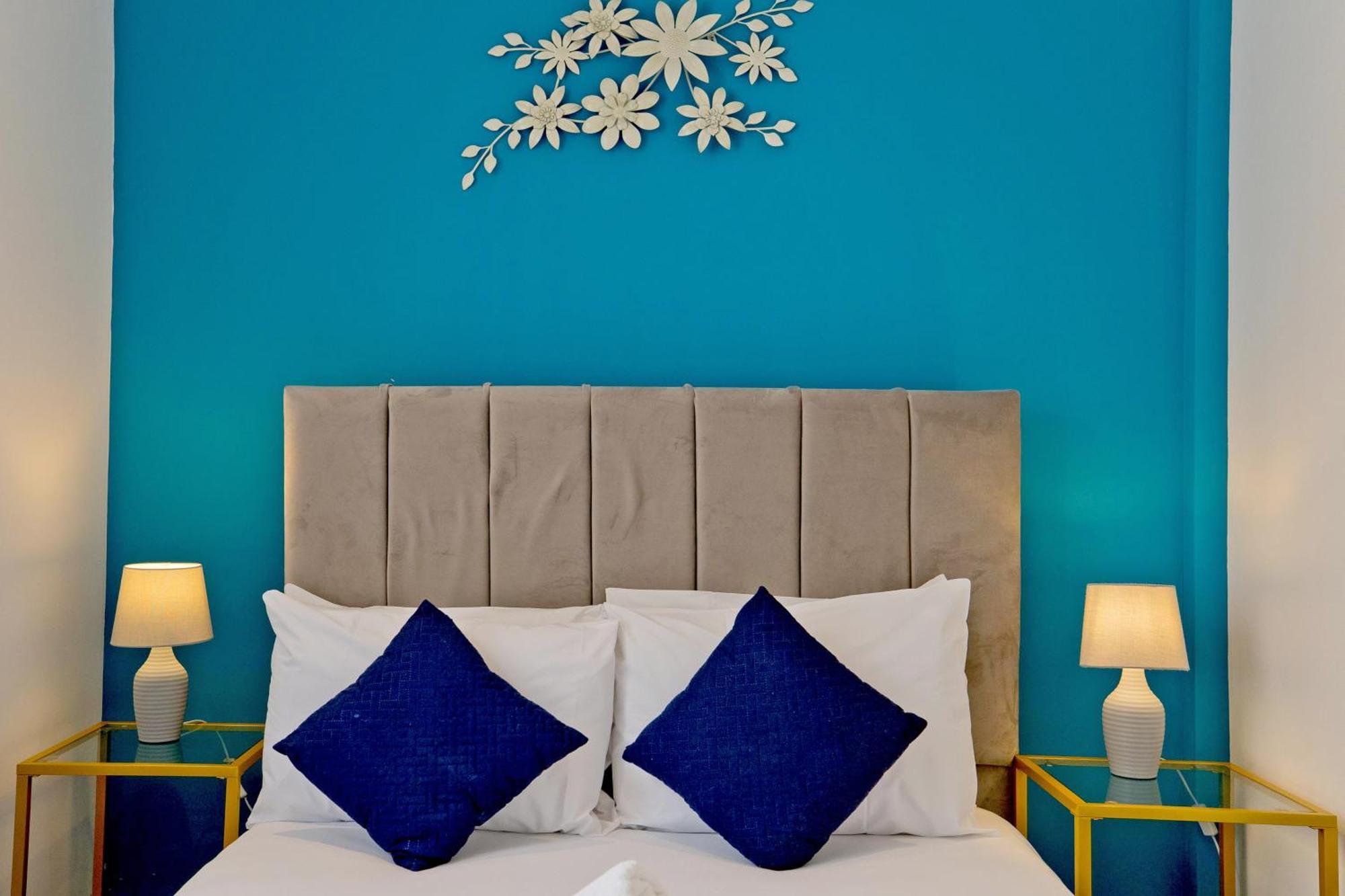 Imperial Middlesex Street Apartments Лондон Екстериор снимка